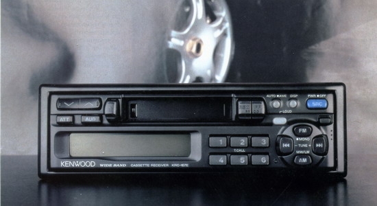  Kenwood KRC-157E