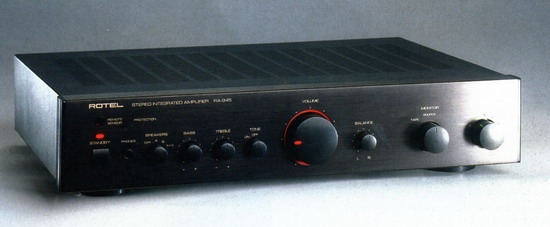  Rotel RA-945